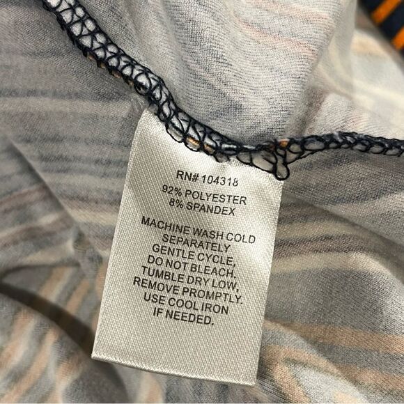 Bell long sleeve zig zag print deep v-neck dress - Picture 11 of 14